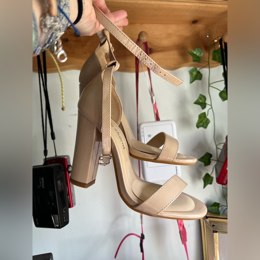 Nude chunky heels